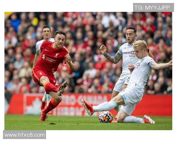 南安普顿与伯恩利激战正酣比分揭晓引发球迷热议