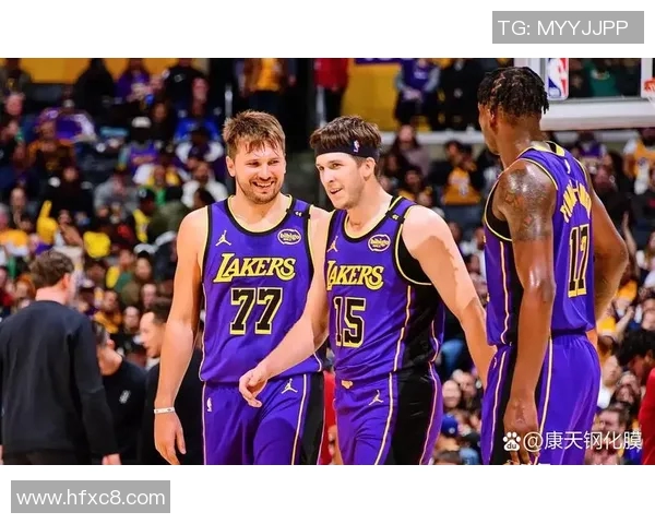 湖人对热火总决赛争议判罚引发热议球迷怒斥漏判影响比赛公正性