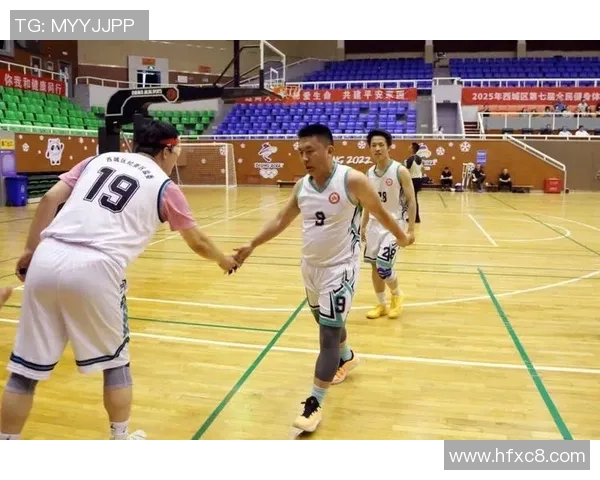 广州篮球队挑战赛特别报道：从传统强队到现代化转型的成功之路