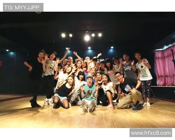 街舞战术解析:上海街舞队如何构建高效盯防体系与战术配合 街舞战术解析:上海街舞队如何构建高效盯防体系与战术配合